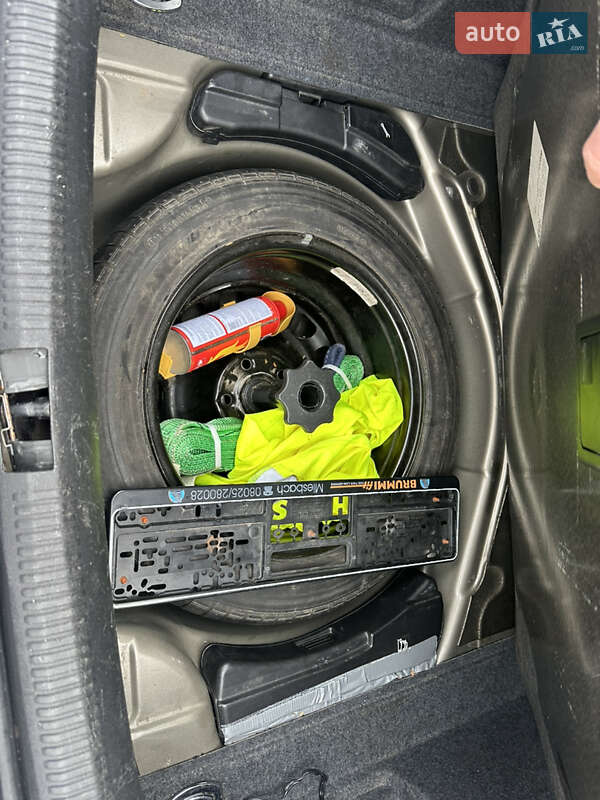 Седан Audi A4 2006 в Києві