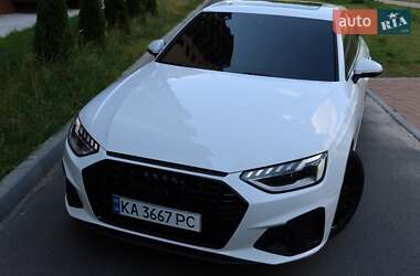 Седан Audi A4 2022 в Киеве