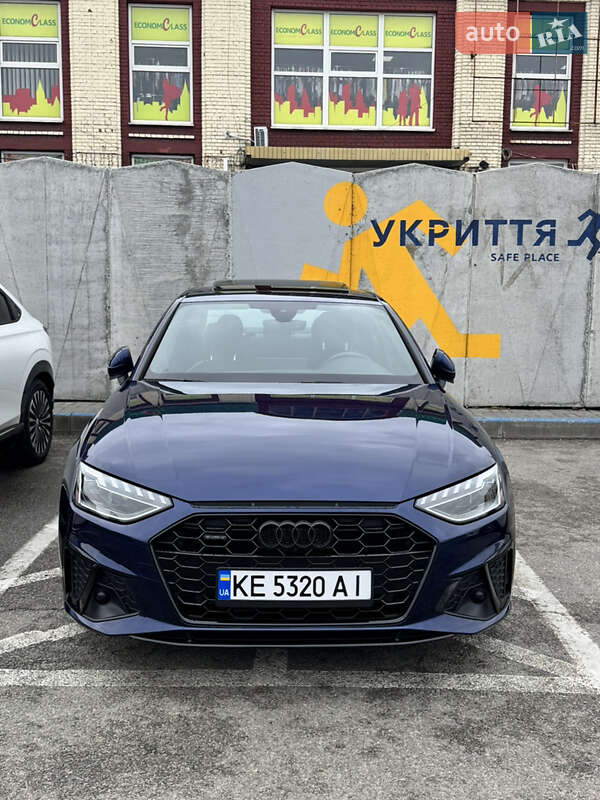 Седан Audi A4 2021 в Днепре