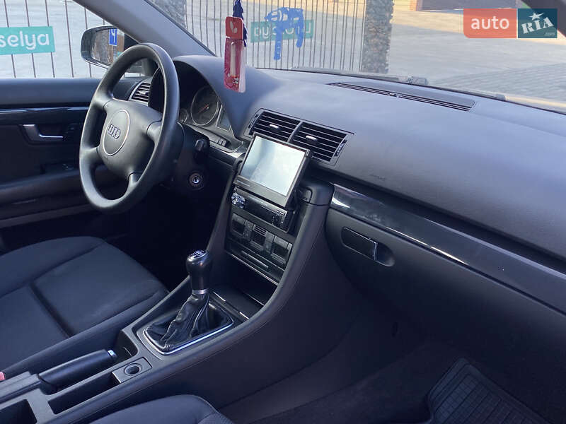 Седан Audi A4 2006 в Вознесенске