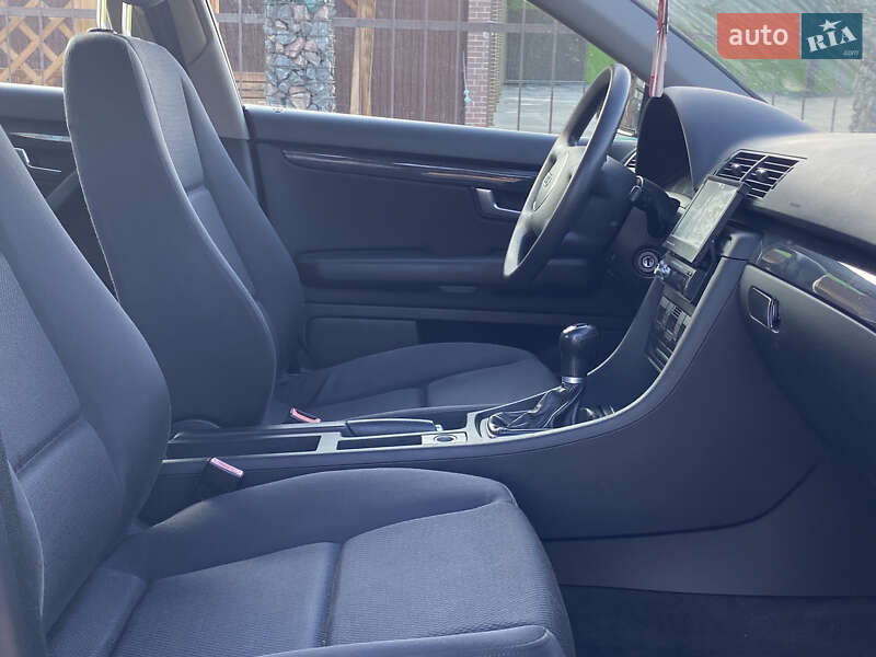 Седан Audi A4 2006 в Вознесенске