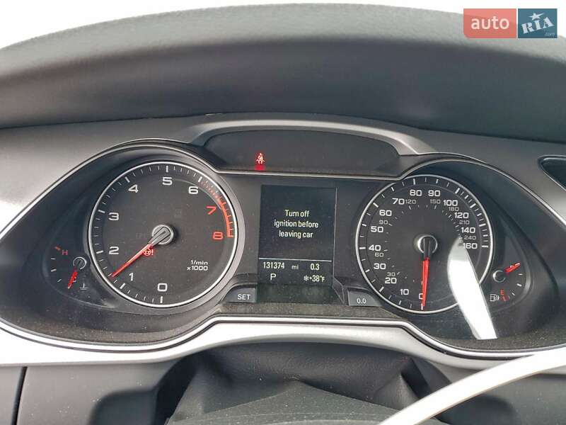 Седан Audi A4 2016 в Львове