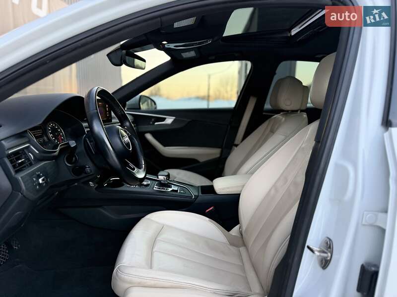 Седан Audi A4 2017 в Львове