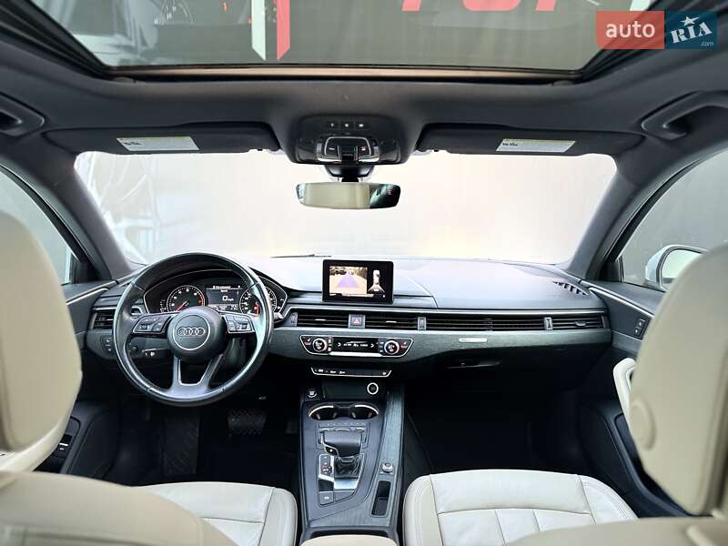 Седан Audi A4 2017 в Львове