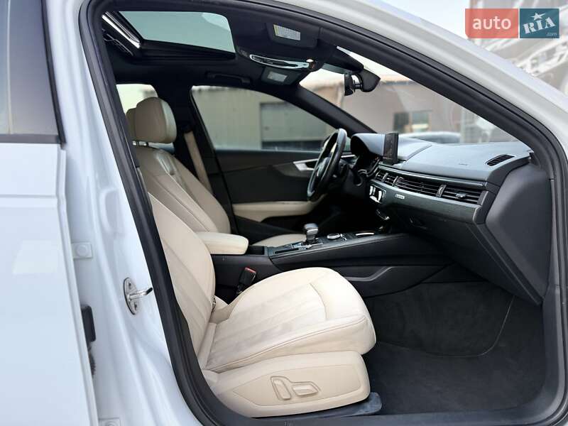 Седан Audi A4 2017 в Львове