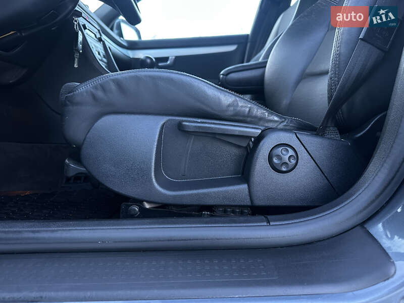 Универсал Audi A4 2004 в Сарнах