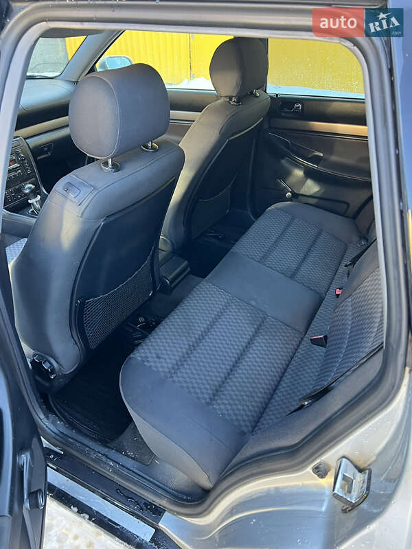 Универсал Audi A4 1999 в Новояворовске