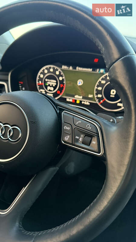 Седан Audi A4 2017 в Львові
