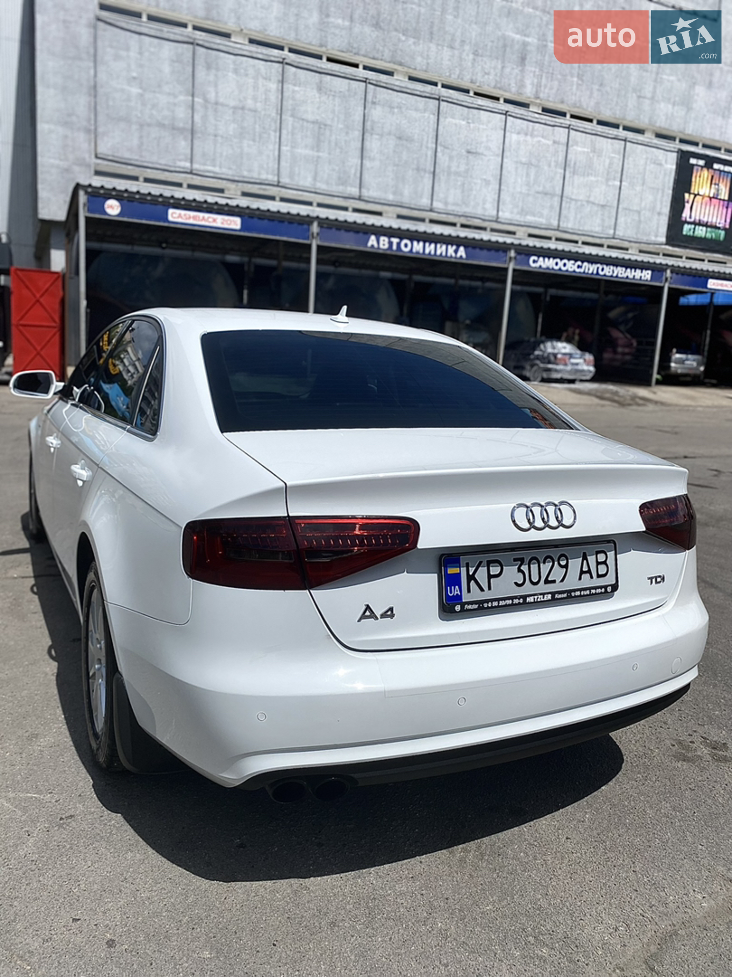 2013 Audi A4 - мініатюра 9