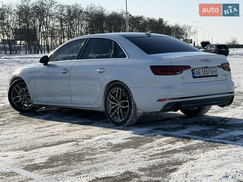 Седан Audi A4 2017 в Днепре
