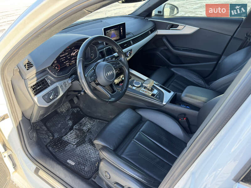 Седан Audi A4 2017 в Днепре