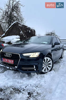 Седан Audi A4 2016 в Львові