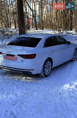 Седан Audi A4 2017 в Киеве