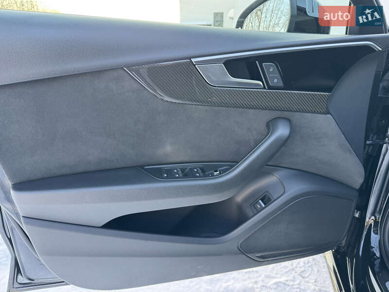 Универсал Audi A4 2019 в Луцке