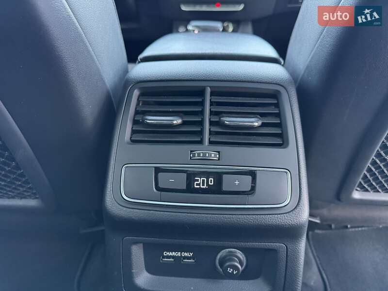 Универсал Audi A4 2019 в Луцке