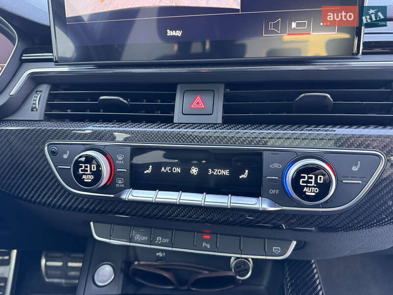 Универсал Audi A4 2019 в Луцке