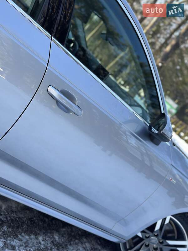 Седан Audi A4 2017 в Дрогобыче