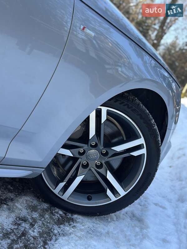 Седан Audi A4 2017 в Дрогобыче