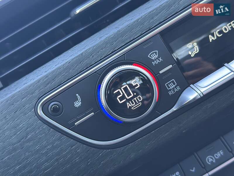 Седан Audi A4 2017 в Дрогобыче