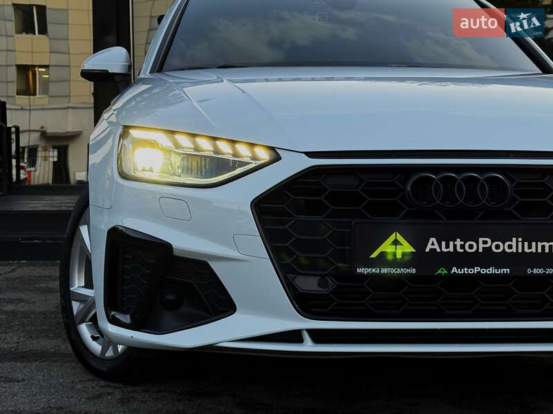 Седан Audi A4 2020 в Киеве