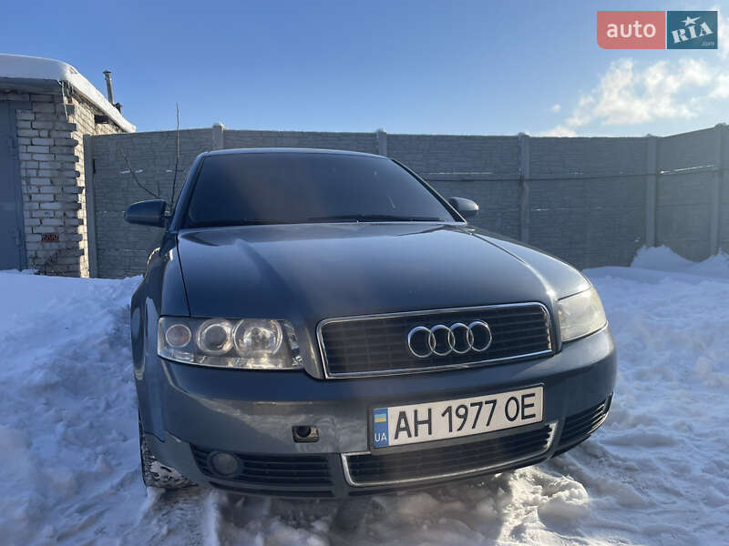 Седан Audi A4 2001 в Павлограді