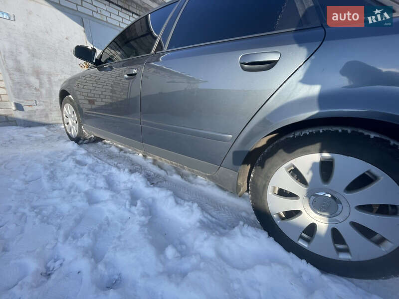 Седан Audi A4 2001 в Павлограді