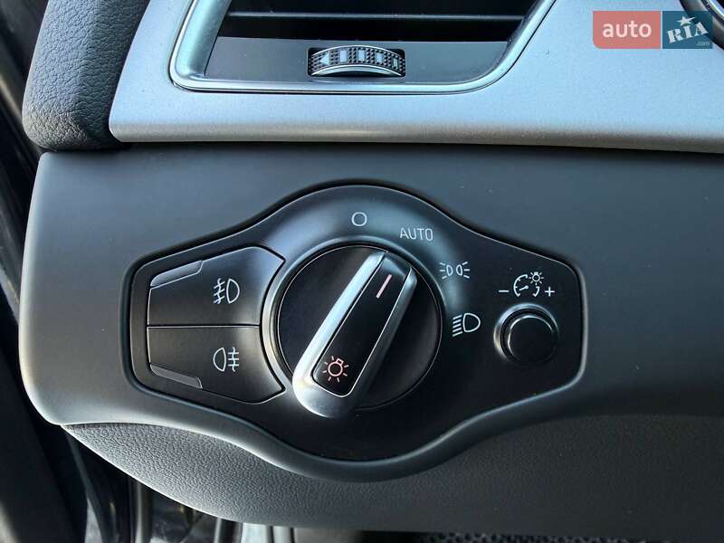 Универсал Audi A4 2015 в Киеве