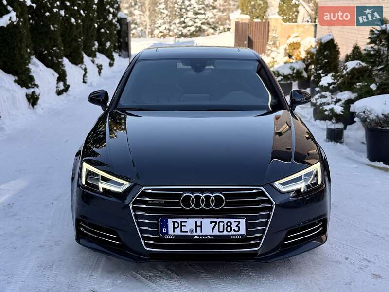 Седан Audi A4 2016 в Рівному