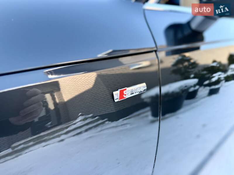 Седан Audi A4 2016 в Рівному