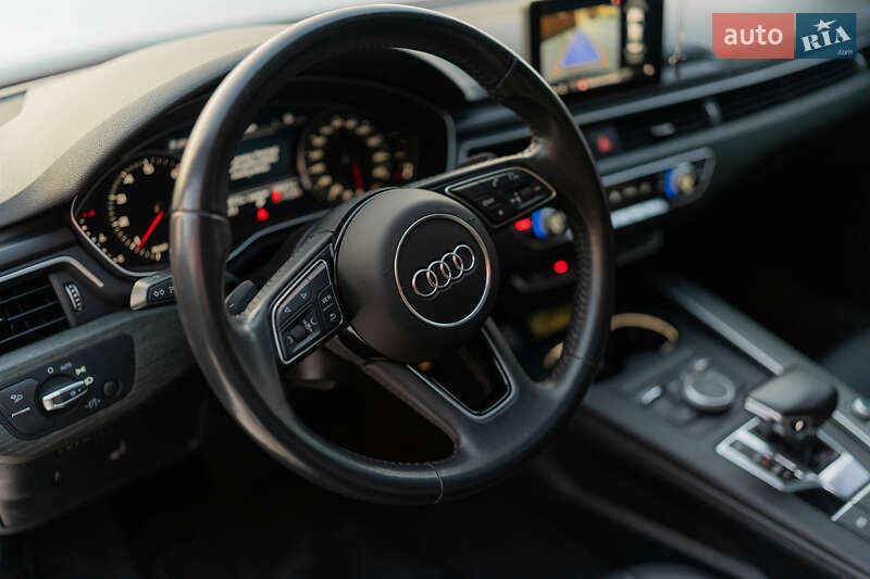 Седан Audi A4 2019 в Киеве