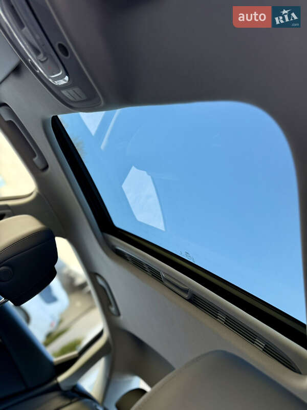 Седан Audi A4 2019 в Львове