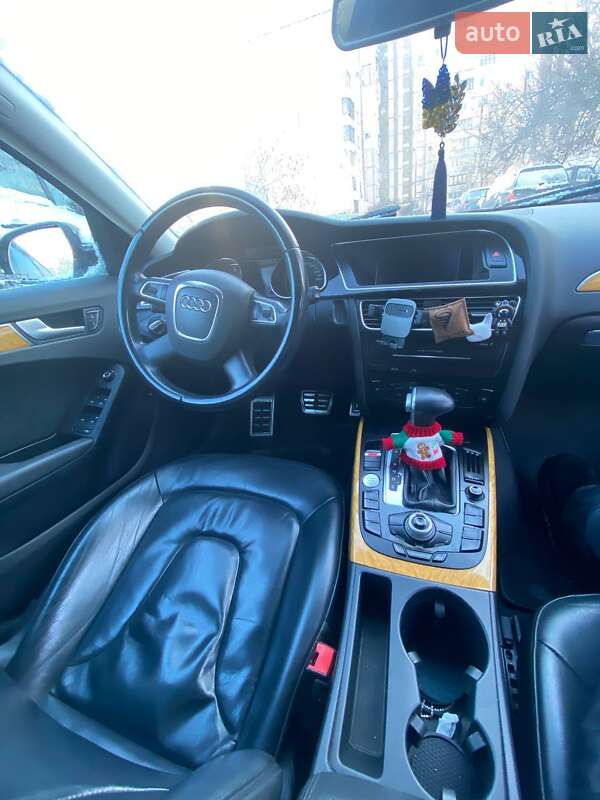 Седан Audi A4 2011 в Києві