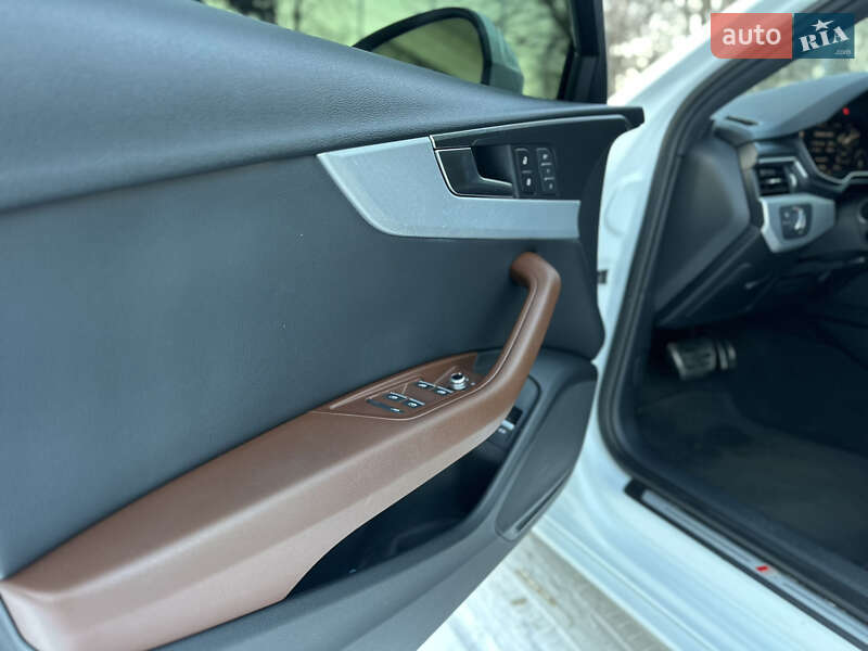 Седан Audi A4 2018 в Запоріжжі