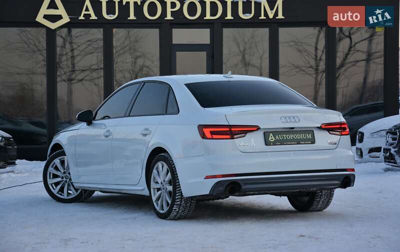 Седан Audi A4 2018 в Києві