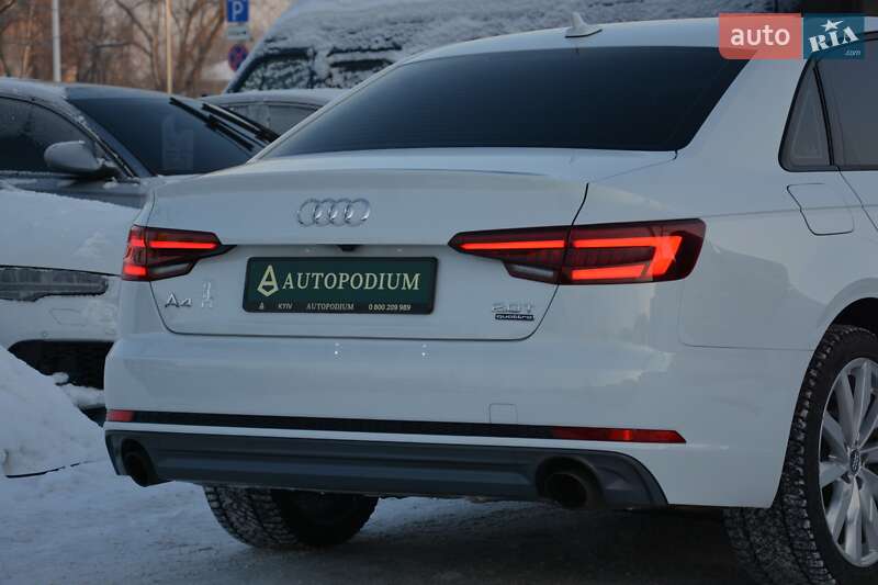 Седан Audi A4 2018 в Києві