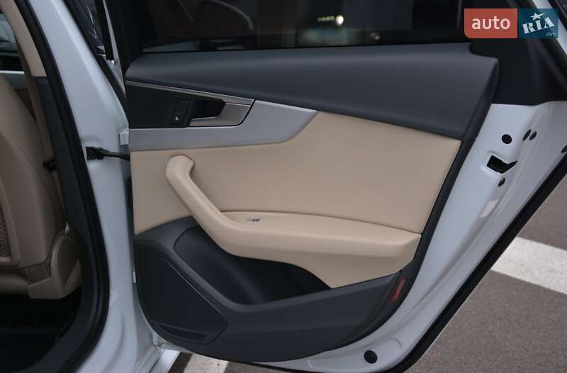 Седан Audi A4 2018 в Києві