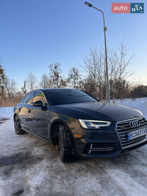 Седан Audi A4 2016 в Пустомитах