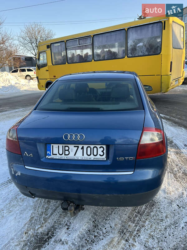 Седан Audi A4 2001 в Рівному