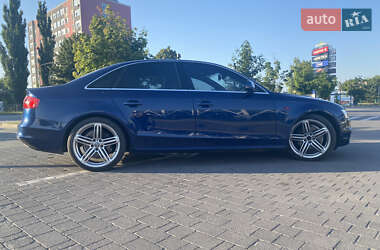 Седан Audi A4 2012 в Хмельницком