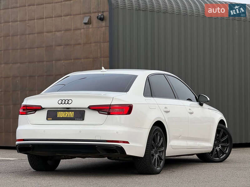Седан Audi A4 2019 в Киеве