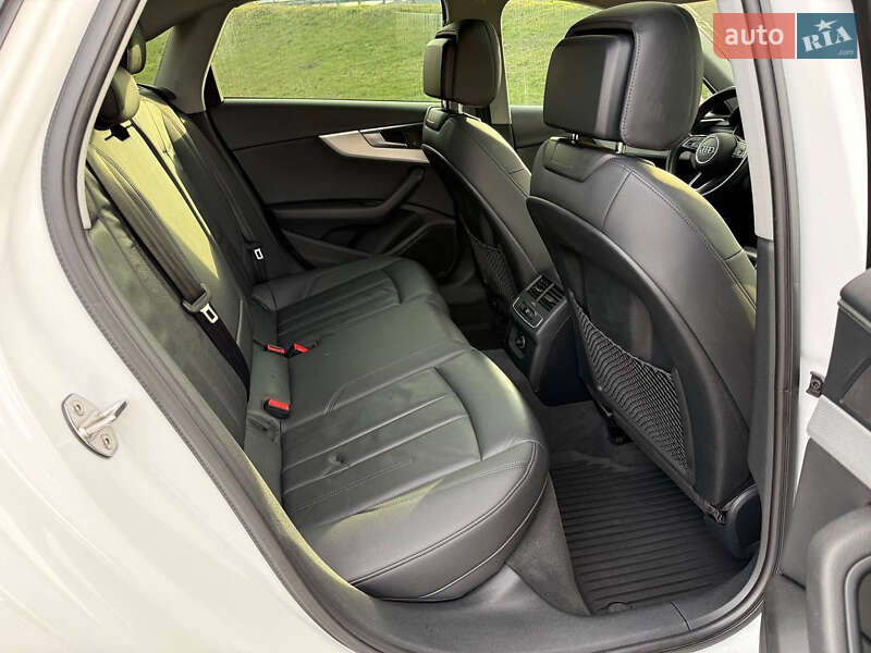 Седан Audi A4 2019 в Киеве
