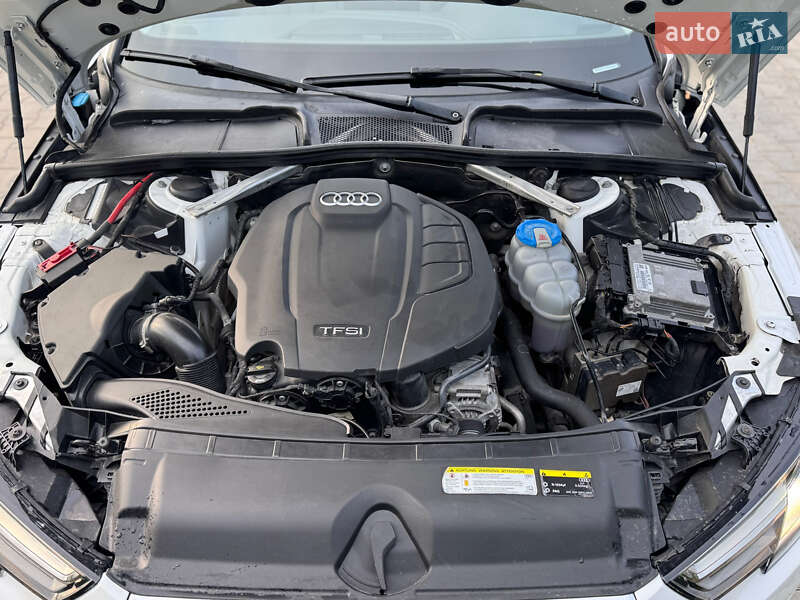 Седан Audi A4 2018 в Одессе