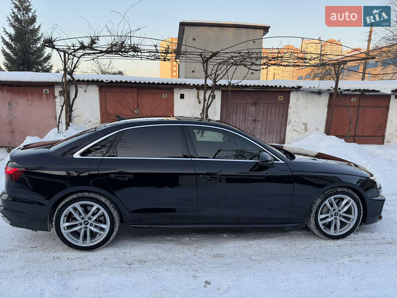 Седан Audi A4 2023 в Ивано-Франковске