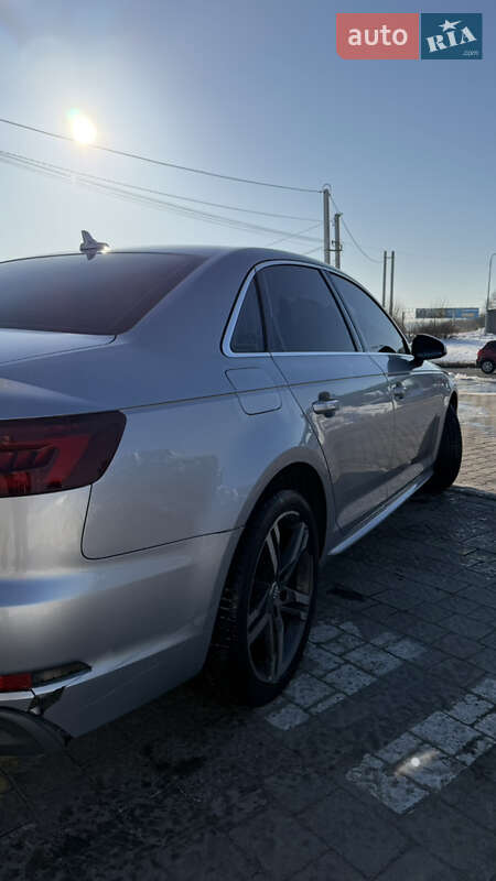 Седан Audi A4 2018 в Львові