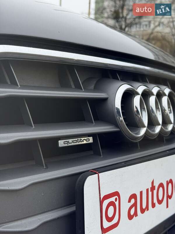 Седан Audi A4 2012 в Сумах