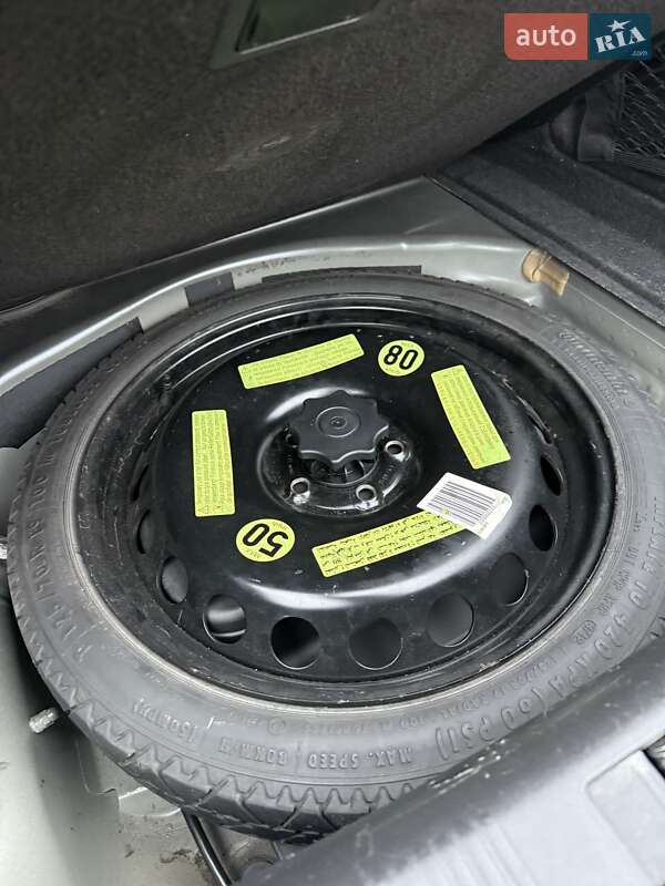 Седан Audi A4 2012 в Сумах