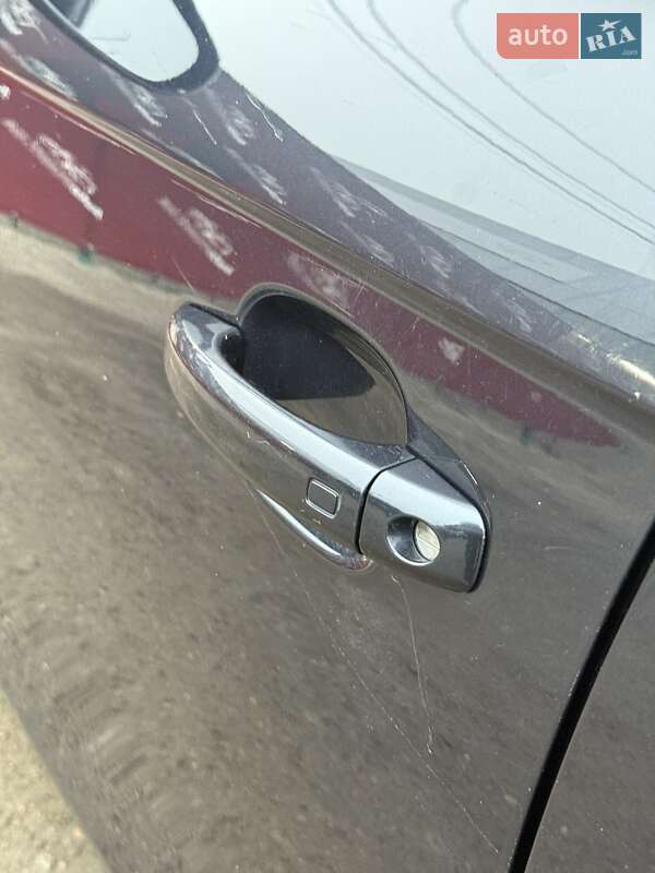 Седан Audi A4 2012 в Сумах