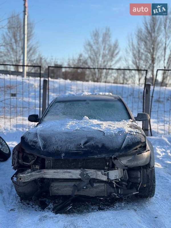 Седан Audi A4 2014 в Киеве