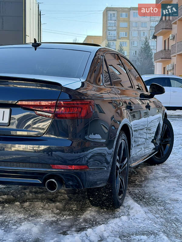 Седан Audi A4 2016 в Ужгороде