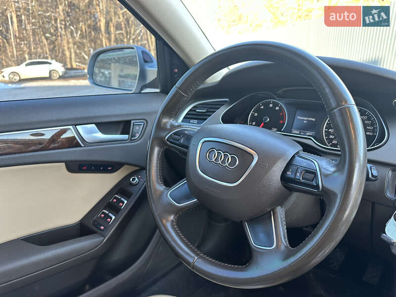 Седан Audi A4 2014 в Чернігові